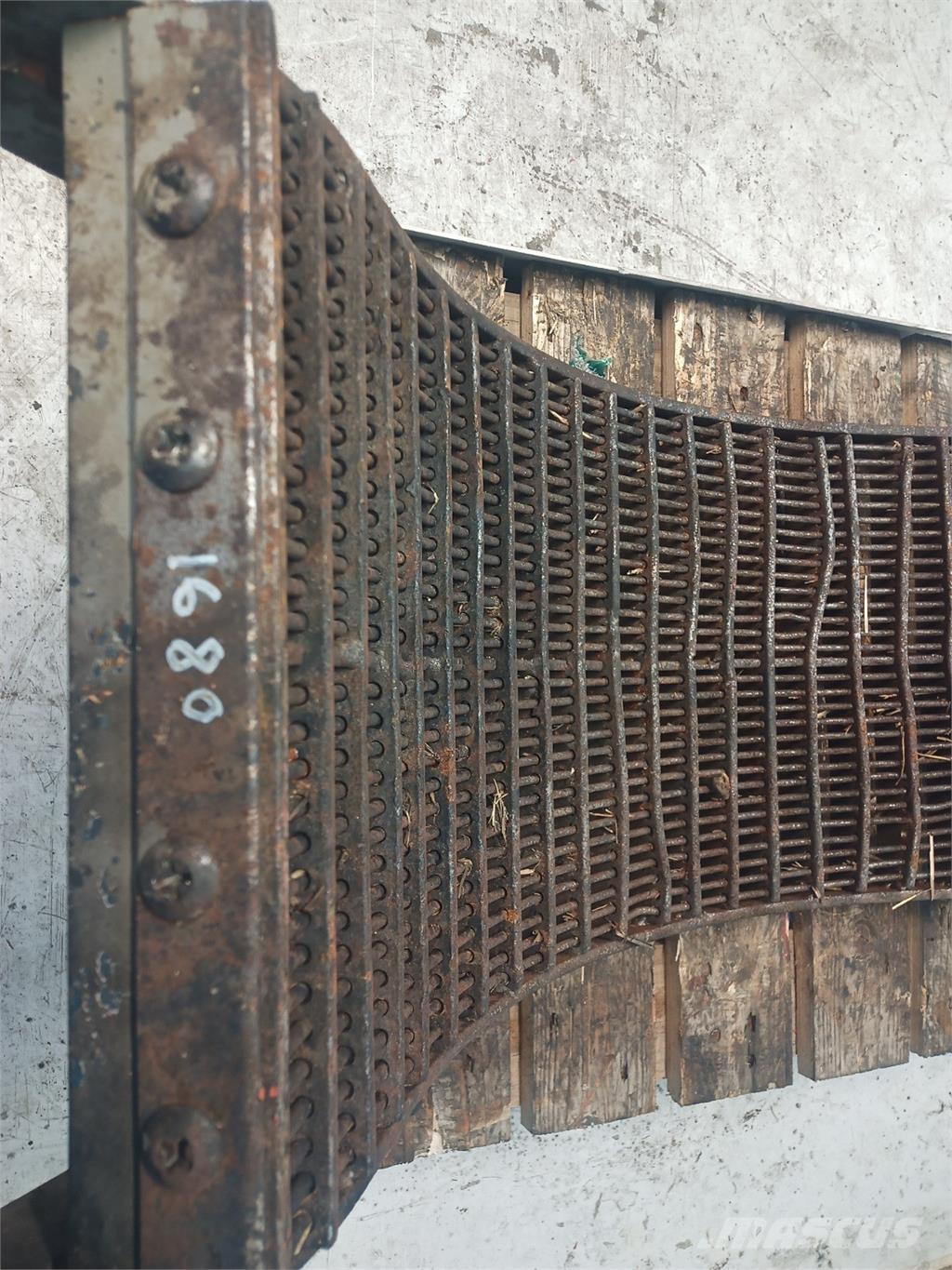 CASE 1680 Accessori per mietitrebbiatrici