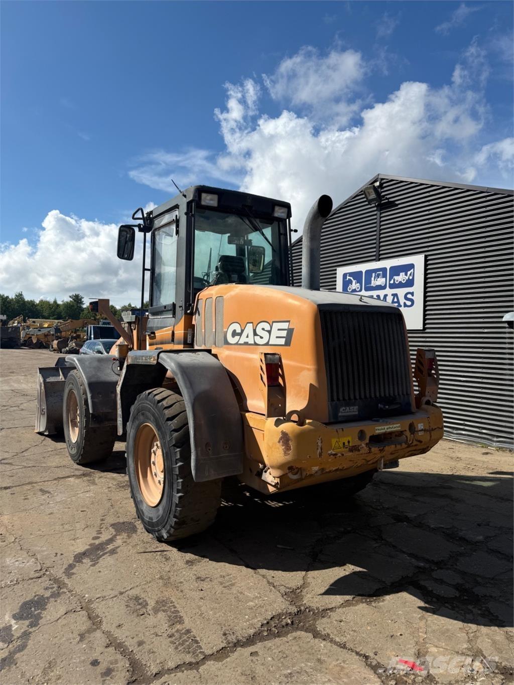 CASE 521D Pale gommate