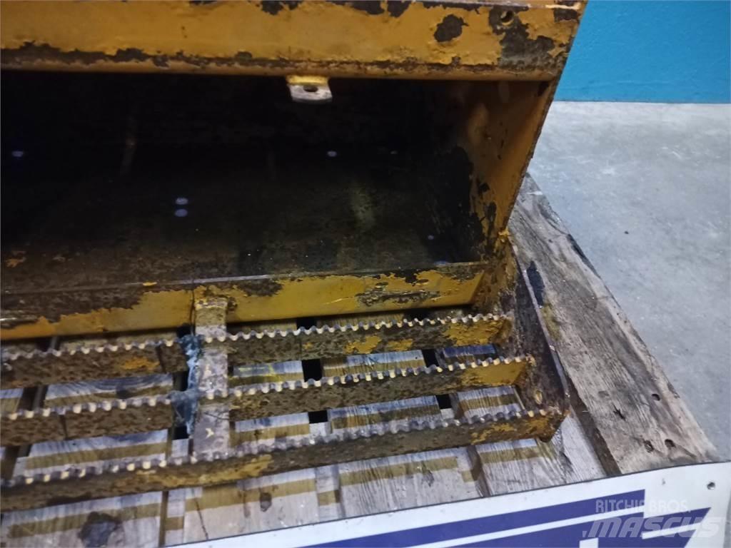 CASE 595 Benne vaglianti