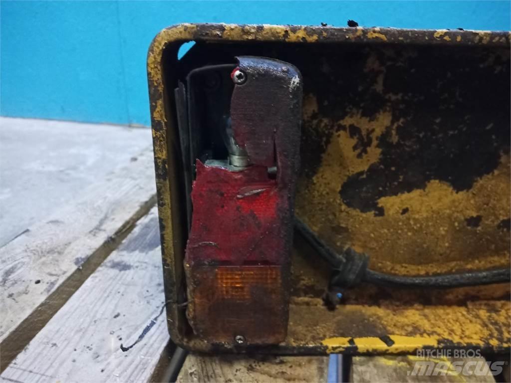 CASE 595 Benne vaglianti