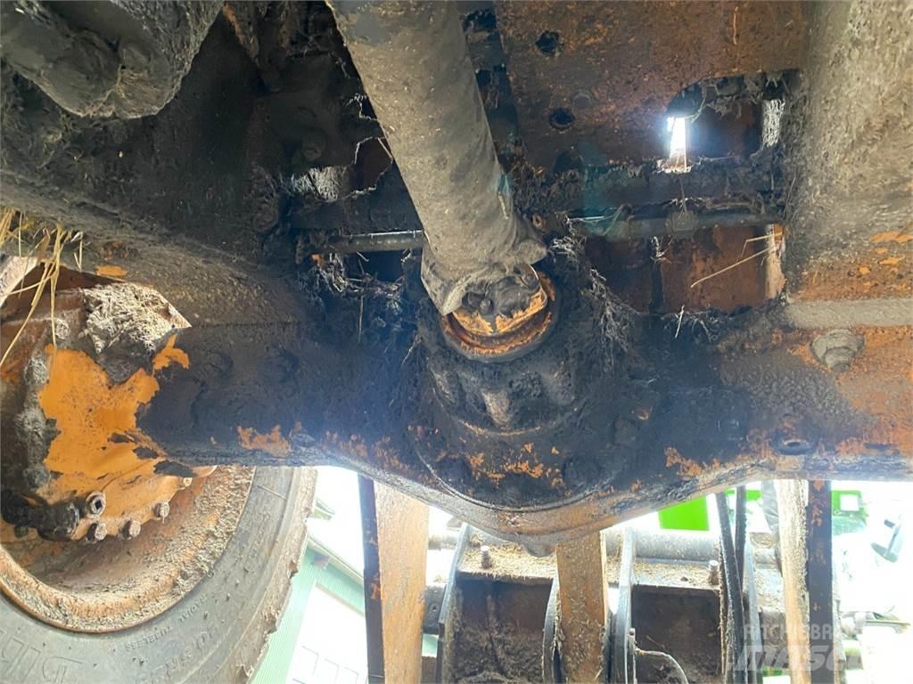 CASE 621D Pale gommate