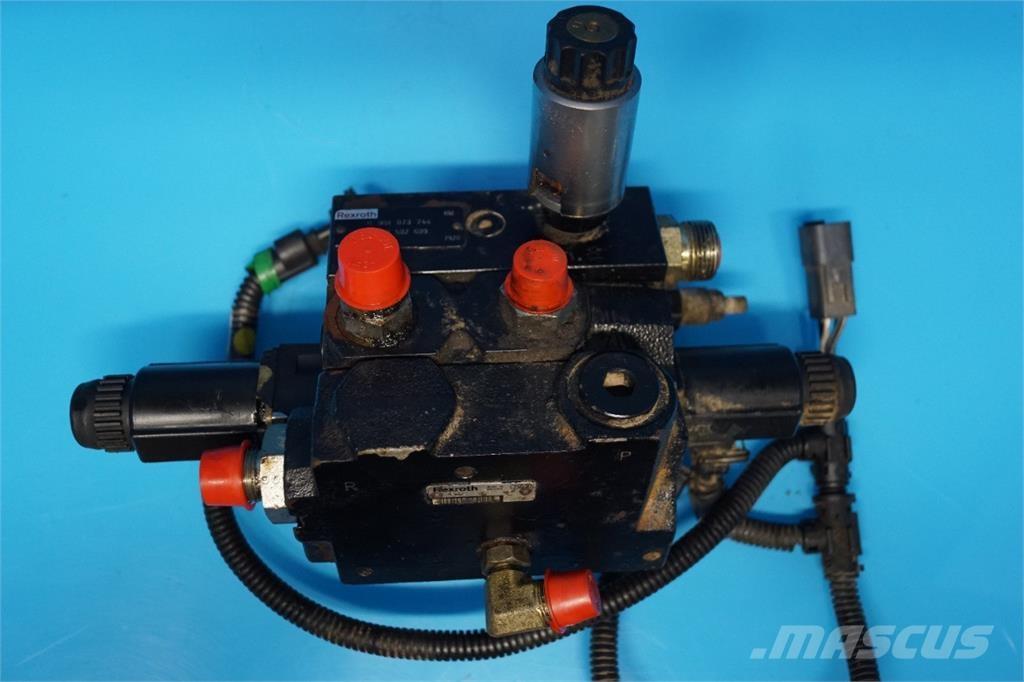 CASE 8010 Componenti idrauliche
