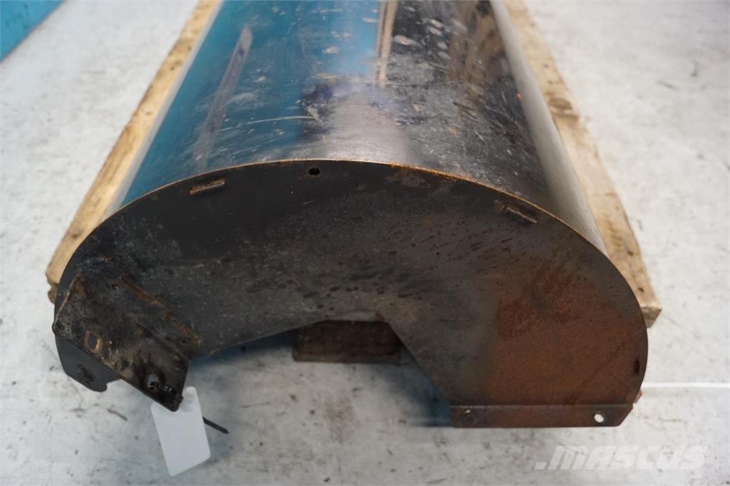 CASE 8010 Spargisabbia e spargisale