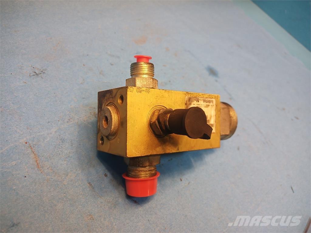 CASE 8010 Componenti idrauliche