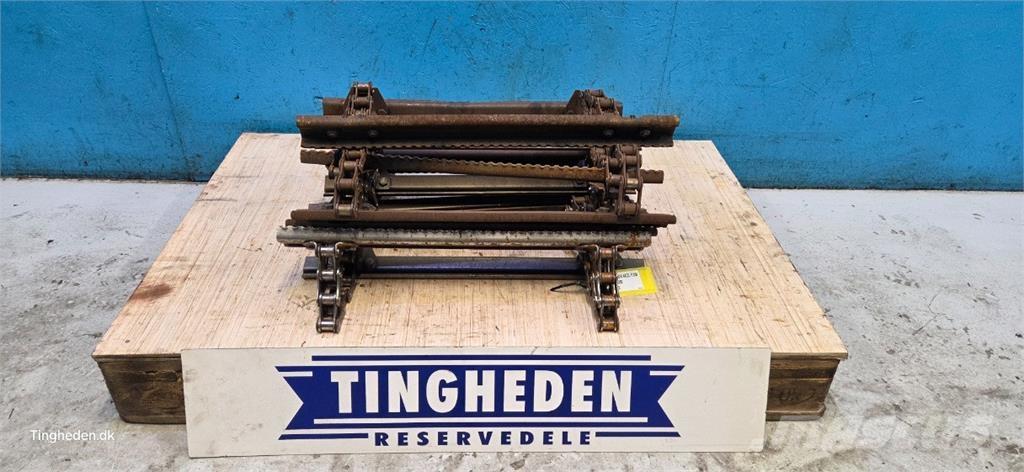 CASE 8010 Accessori per mietitrebbiatrici