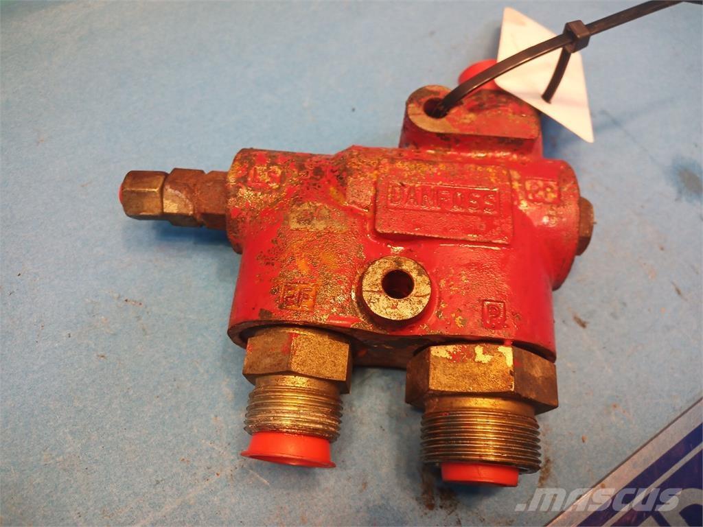 CASE CF80 Componenti idrauliche