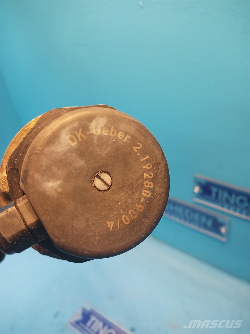 CASE CF80 Componenti elettroniche