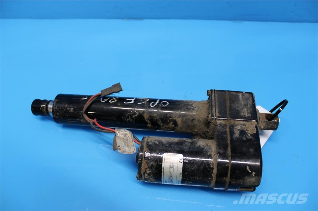 CASE CF80 Componenti elettroniche