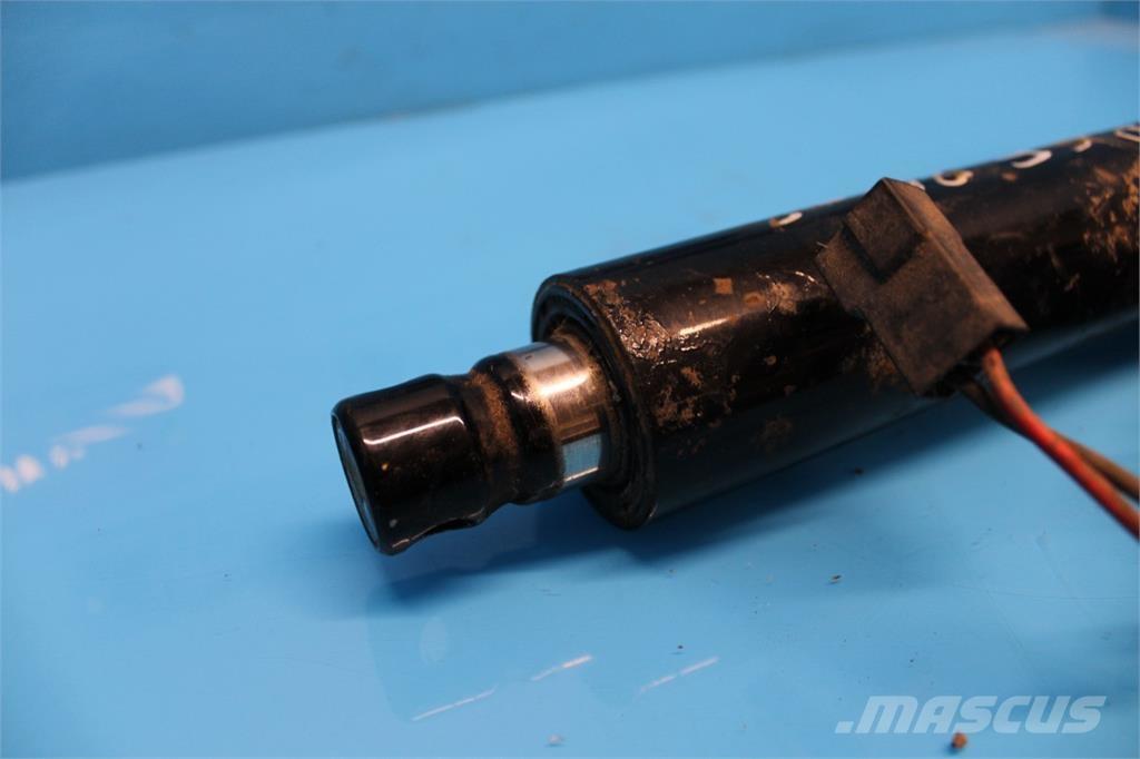 CASE CF80 Componenti elettroniche