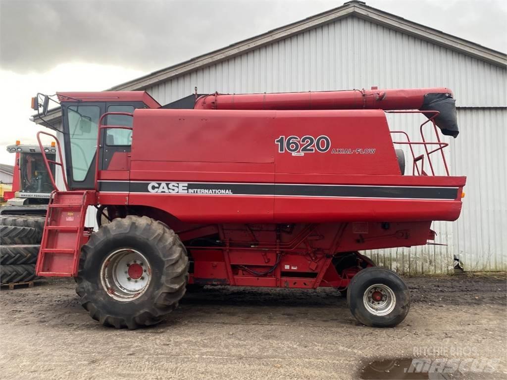 Case IH 1620 Mietitrebbiatrici