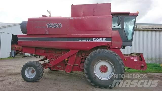 Case IH 1680 Mietitrebbiatrici