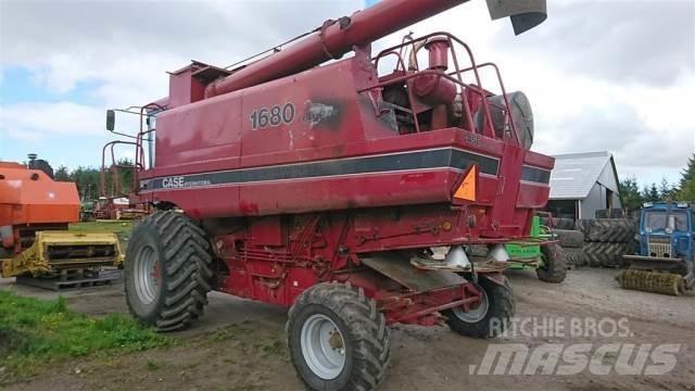 Case IH 1680 Mietitrebbiatrici