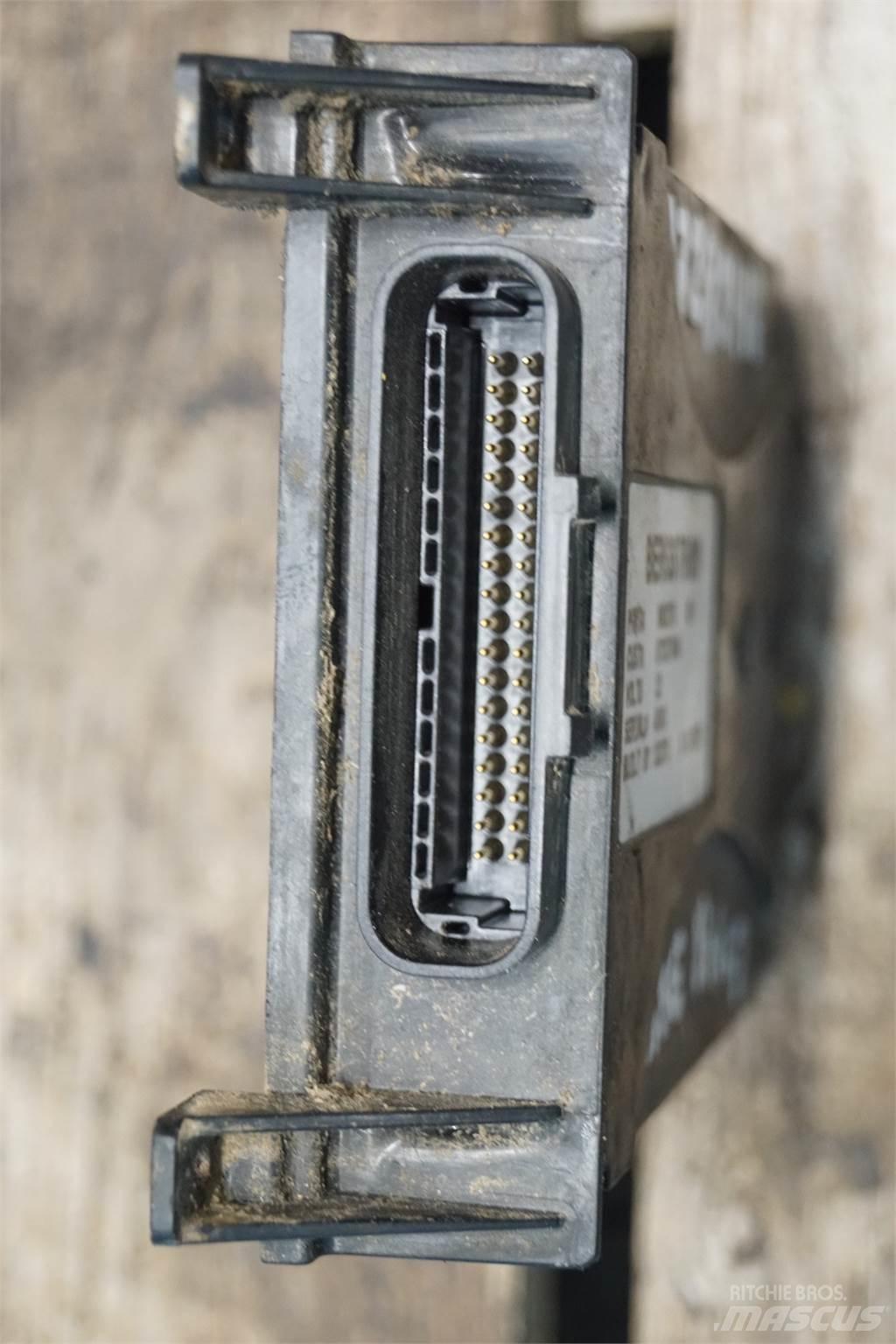Case IH 8010 Componenti elettroniche