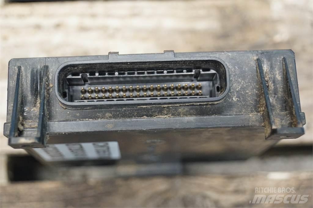 Case IH 8010 Componenti elettroniche