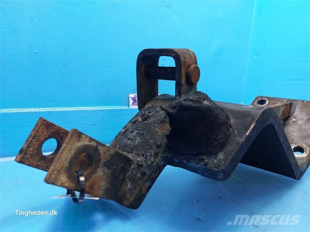 CASE Puma 185 Cabine e interni