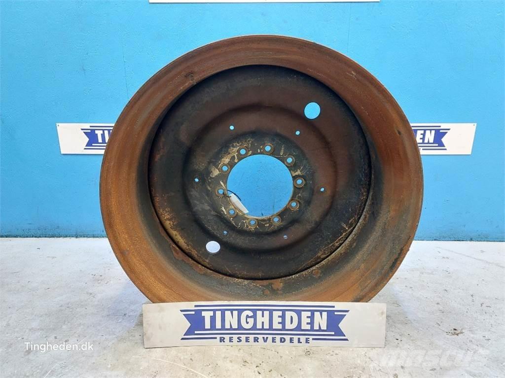 CASE R42 Pneumatici, ruote e cerchioni