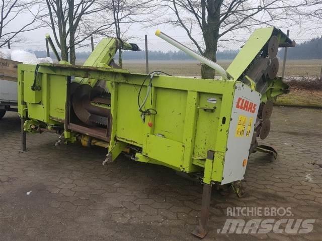 CLAAS 6218 8R Trince semoventi