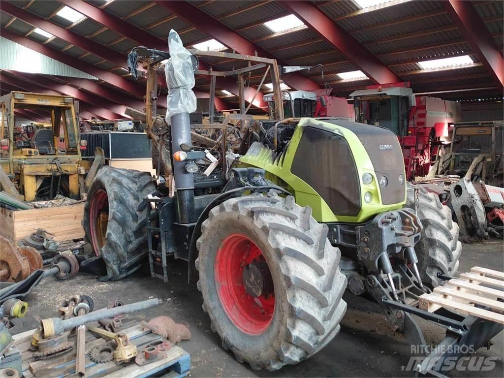 CLAAS Axion 840 Trattori
