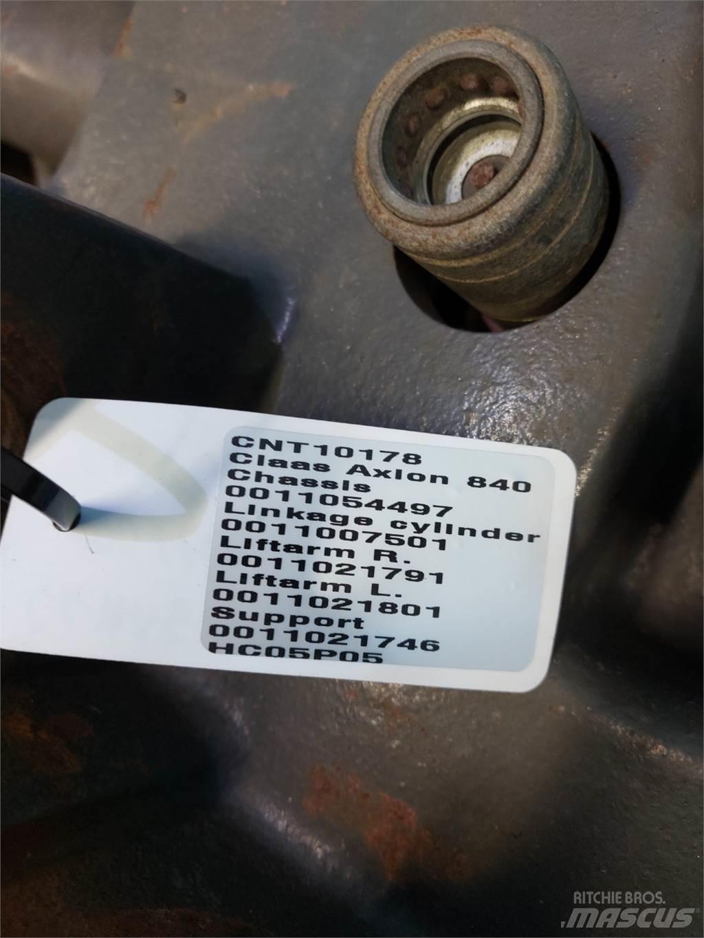 CLAAS Axion 840 Accessori per pale frontali