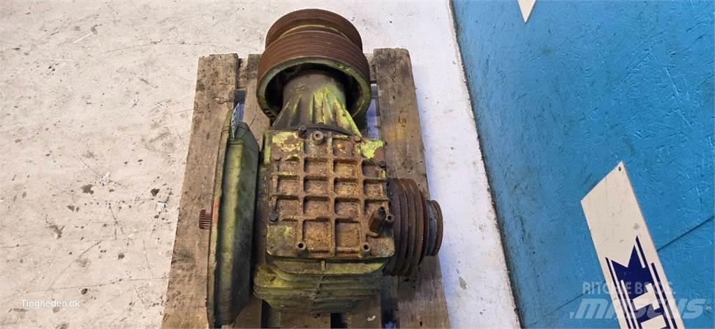 CLAAS Jaguar 695 Accessori per macchine da fieno e foraggio