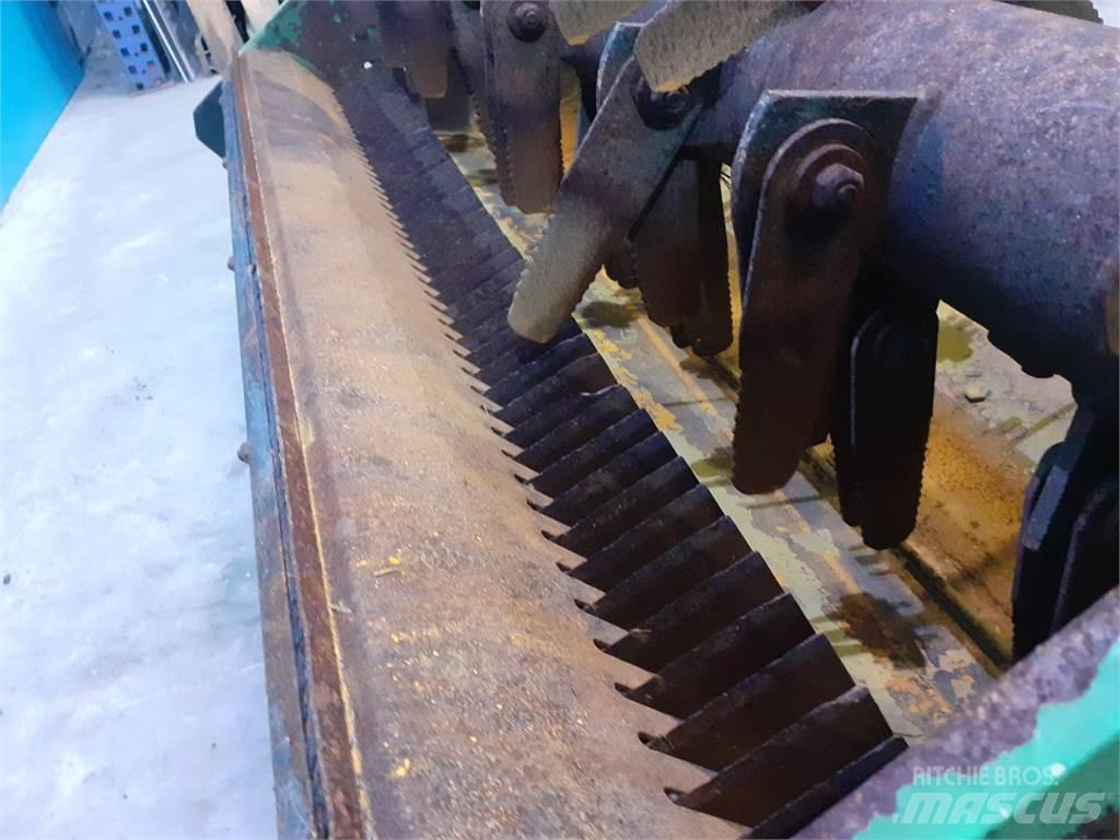 Deutz 4060 Accessori per mietitrebbiatrici