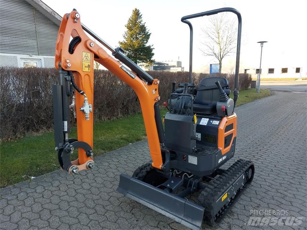 Develon DX10-7 Miniescavatori