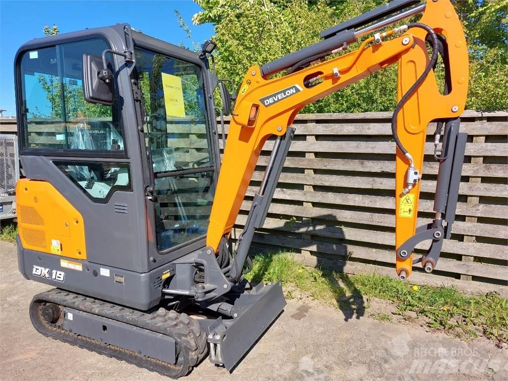 Develon DX19-7 Miniescavatori