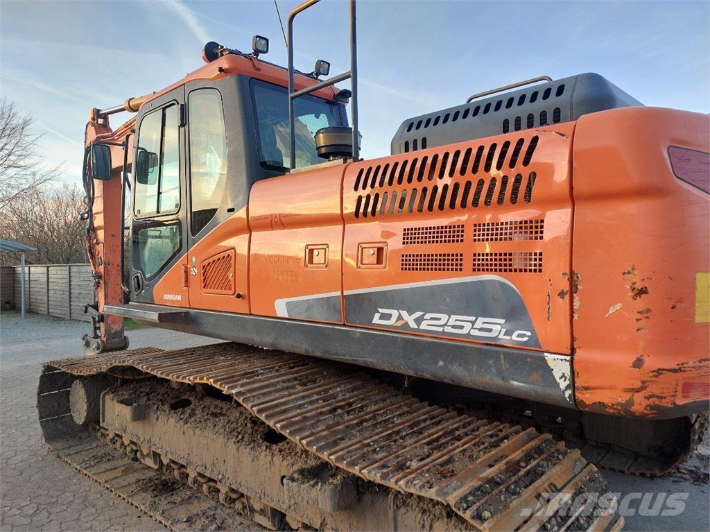 Doosan DX255LC-5 Escavatori cingolati