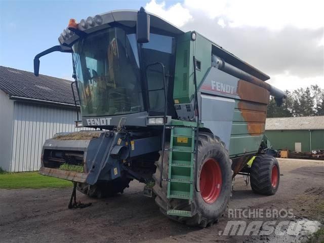 Fendt 8300 Mietitrebbiatrici
