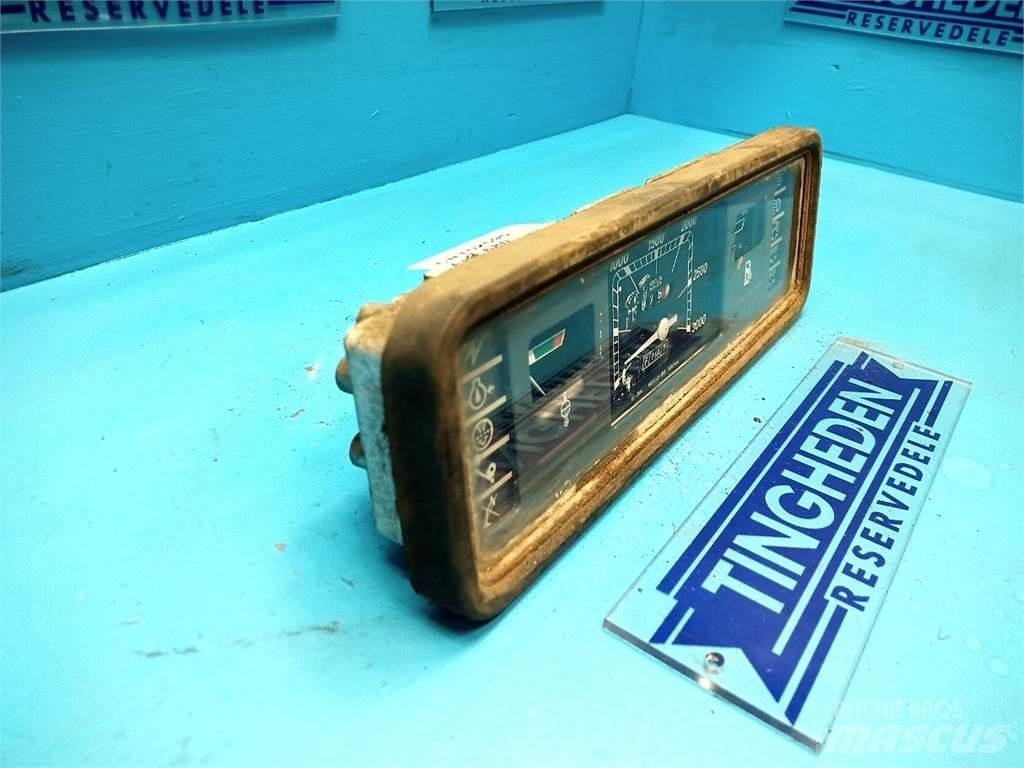 Fiat 680 Componenti elettroniche