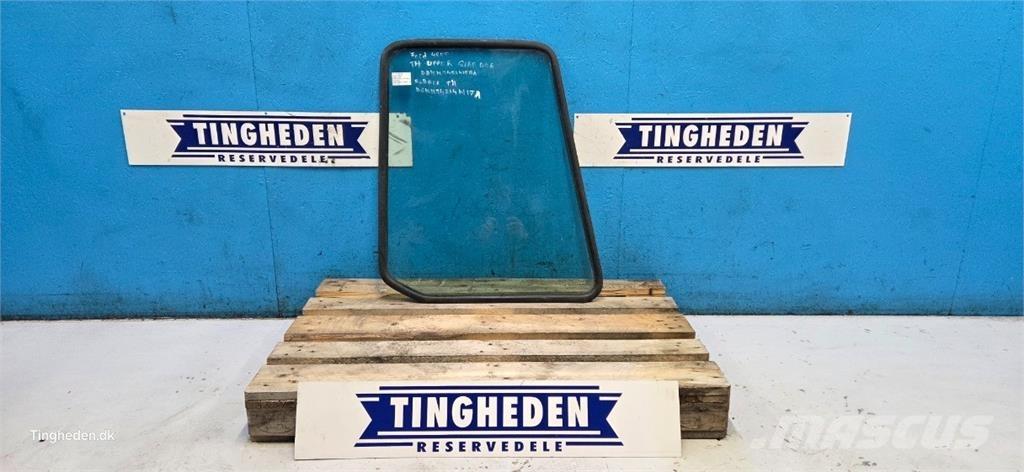 Ford 4600 Cabine e interni