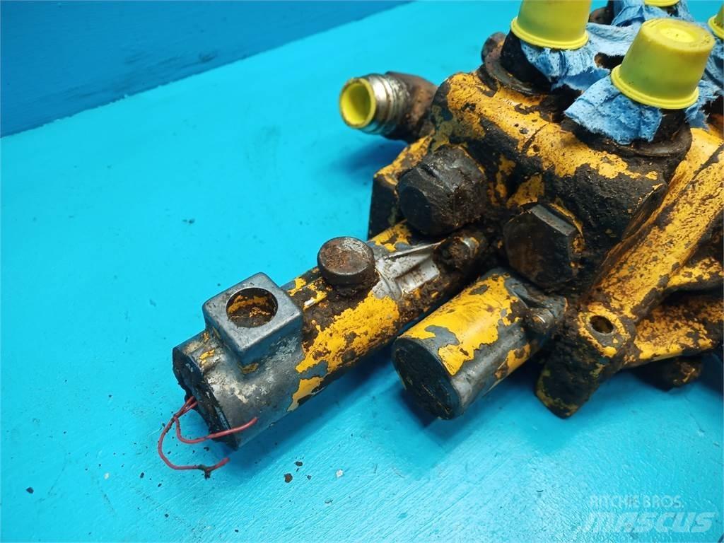 Ford 550 Componenti idrauliche