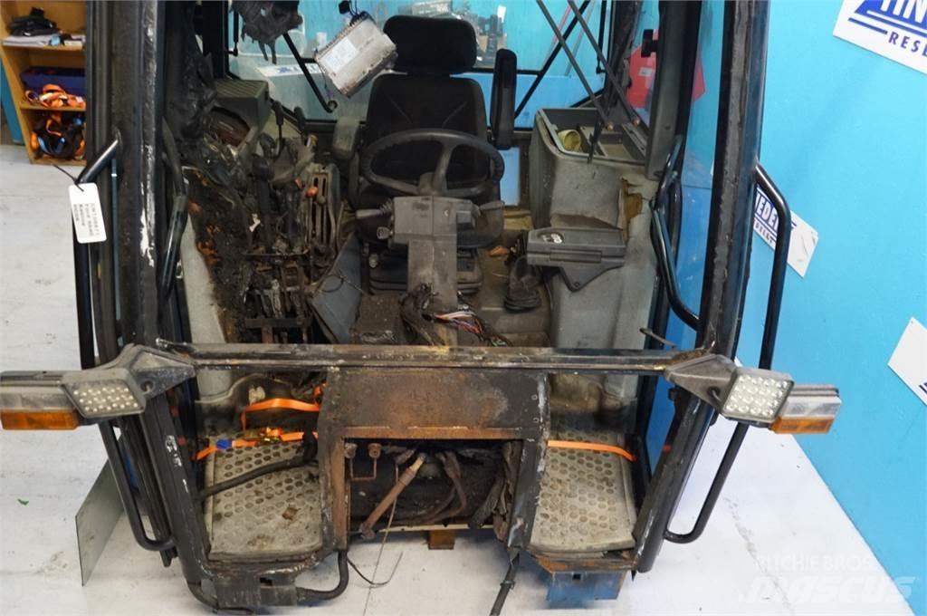 Ford 6640 Cabine e interni