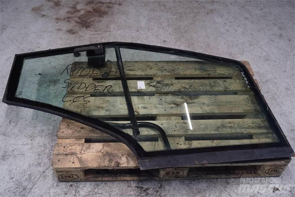 Ford 8340 Cabine e interni