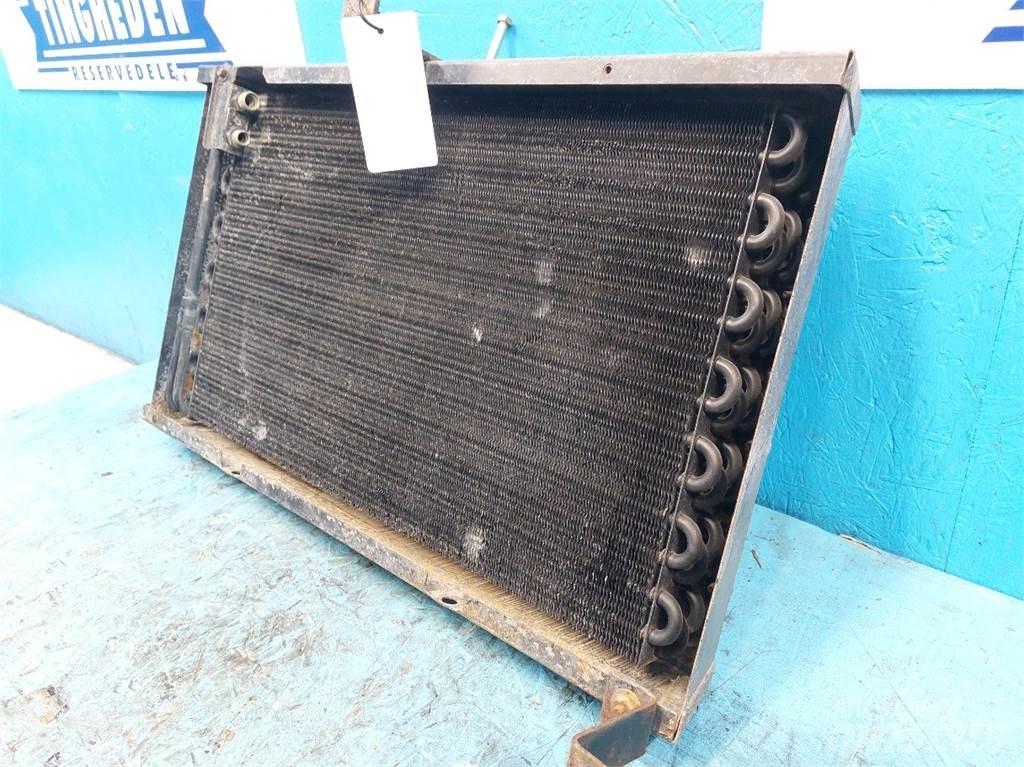 Ford 8670 Radiatori
