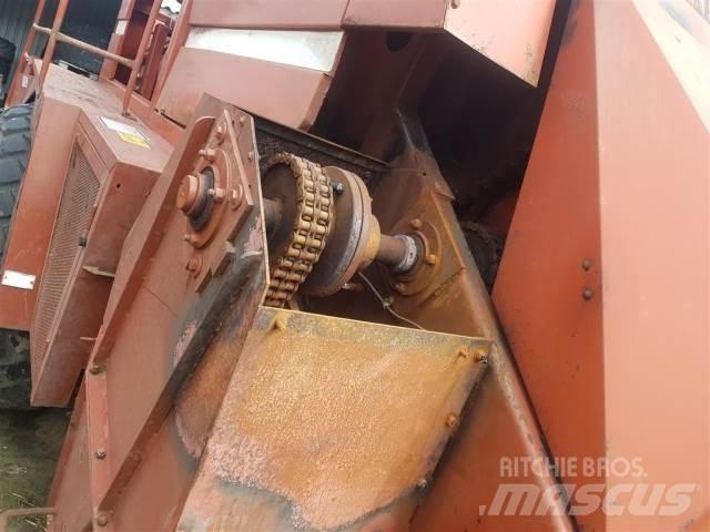 Hesston 4700 Presse quadre