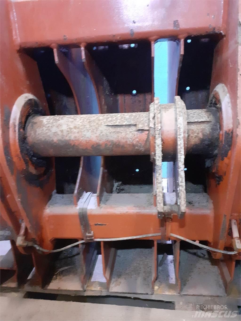 Hesston 4700 Altri macchinari per falciare e trinciare