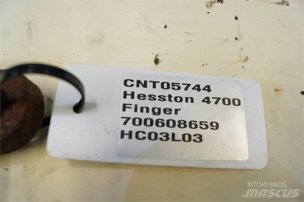Hesston 4700 Pinze per balle