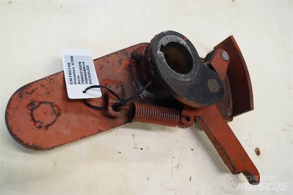Hesston 4700 Altri macchinari per falciare e trinciare