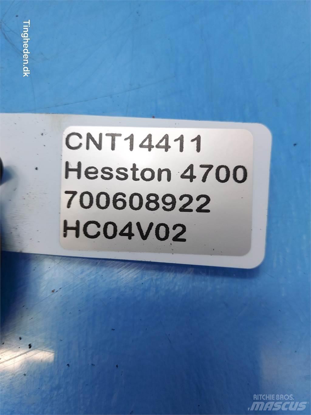 Hesston 4700 Pinze per balle