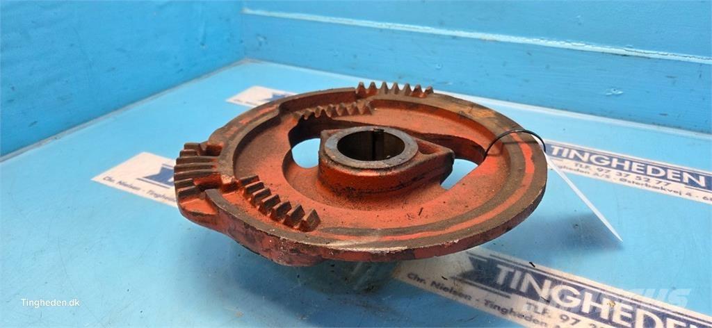 Hesston 4700 Altri macchinari per falciare e trinciare