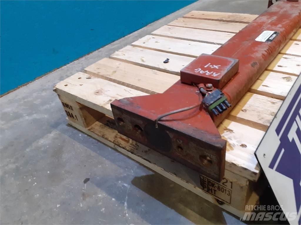 Hesston 4900 Altri macchinari per falciare e trinciare