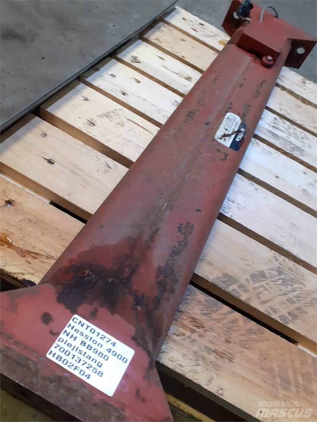 Hesston 4900 Altri macchinari per falciare e trinciare