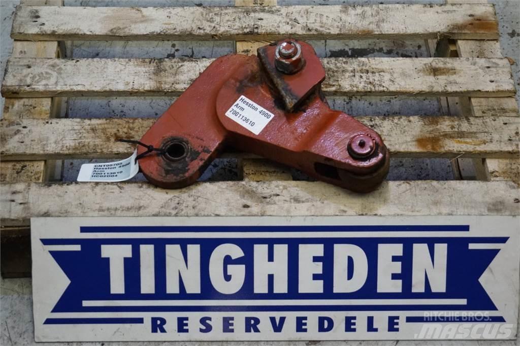 Hesston 4900 Pinze per balle