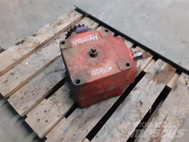 Hesston 5700 Trasmissione