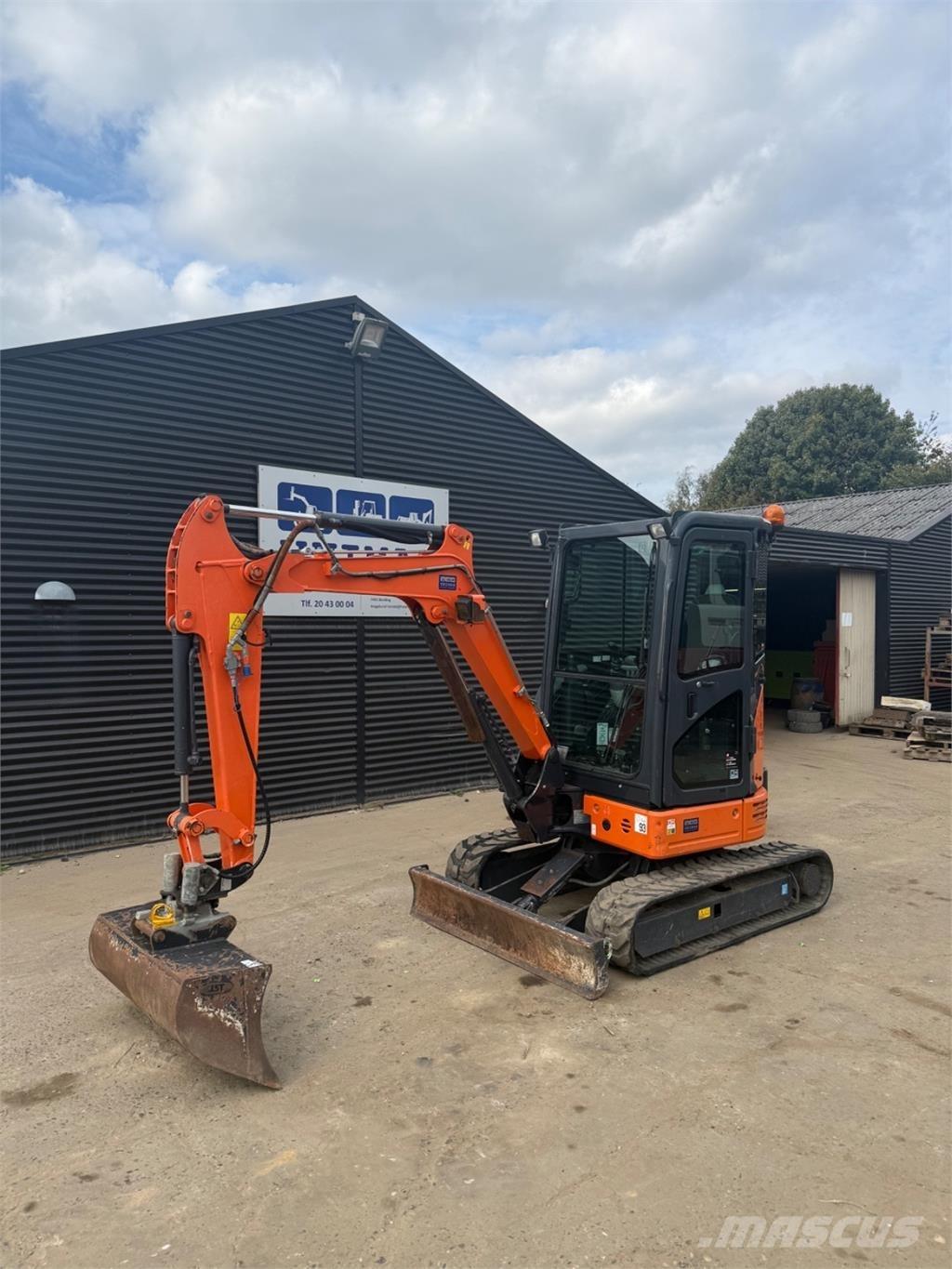 Hitachi ZX26U Miniescavatori
