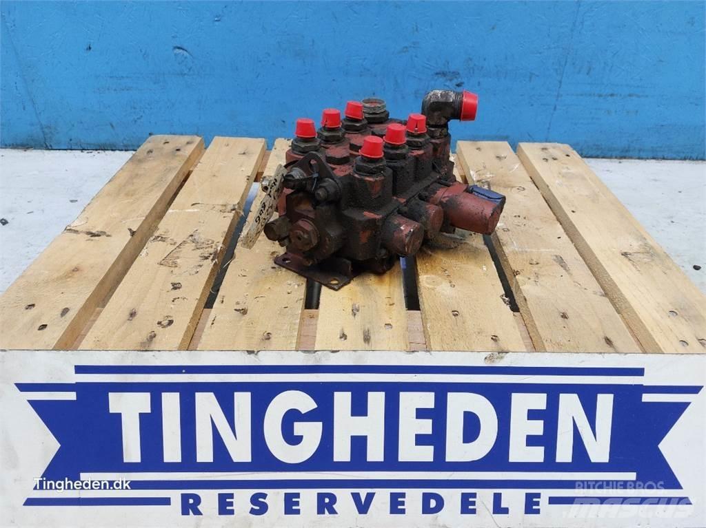 Hydrema 806 Componenti idrauliche
