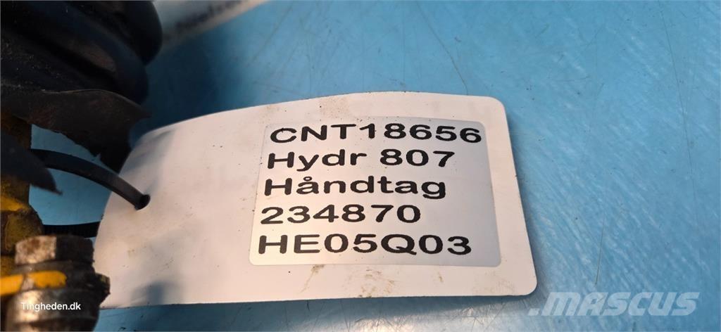 Hydrema 807 Cabine e interni