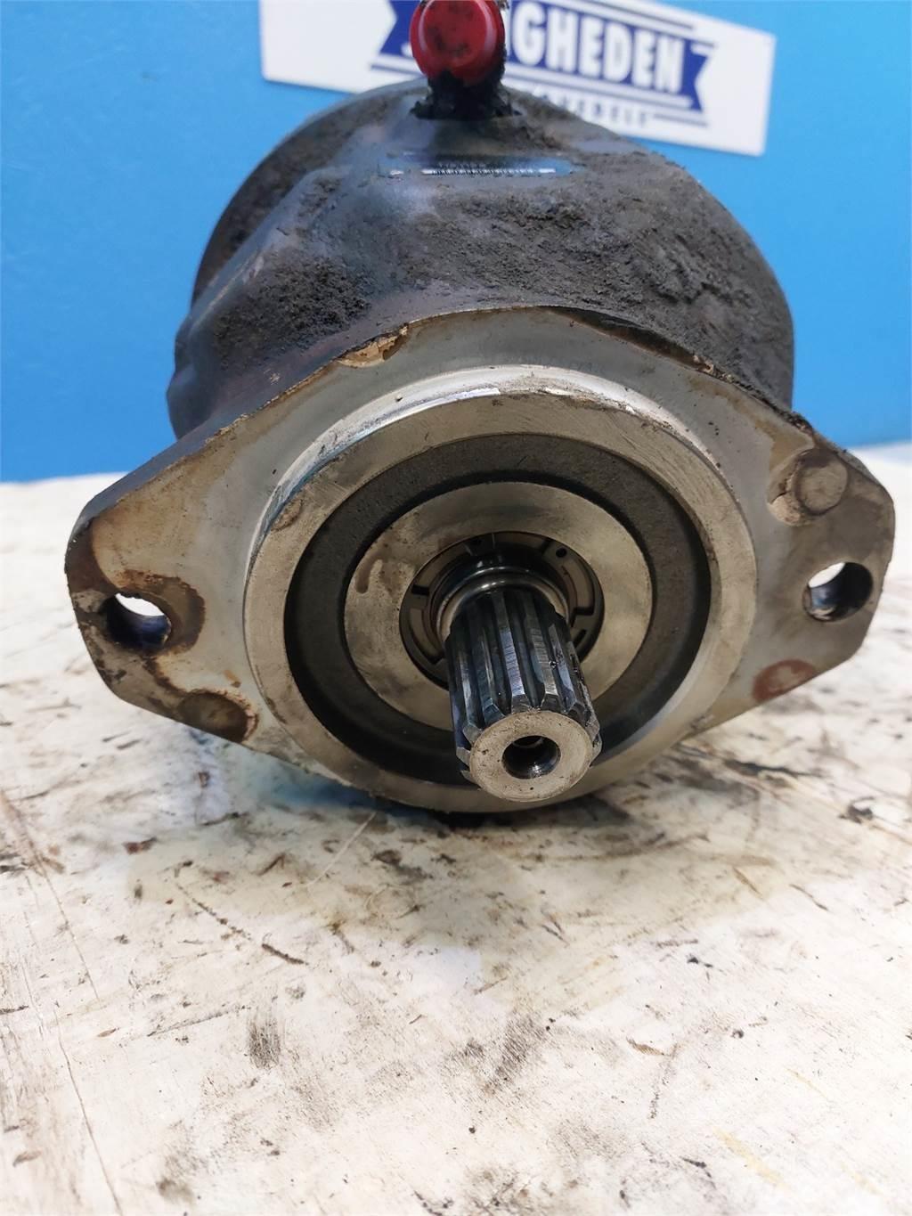 Hydrema 906 Componenti idrauliche
