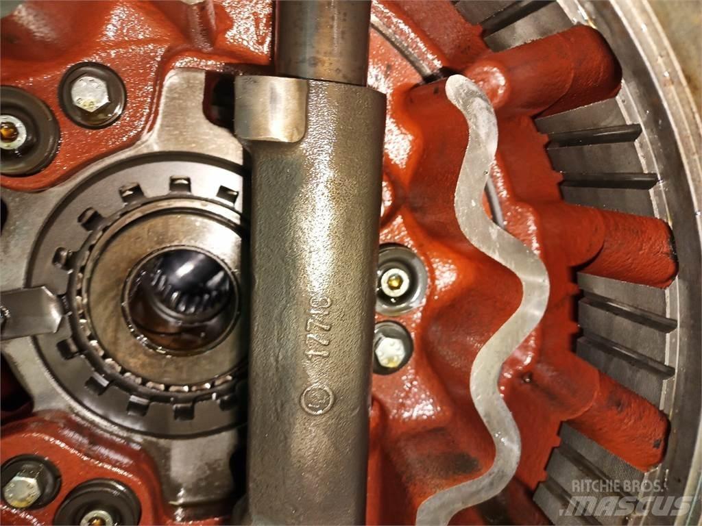 Hydrema 906B Assi